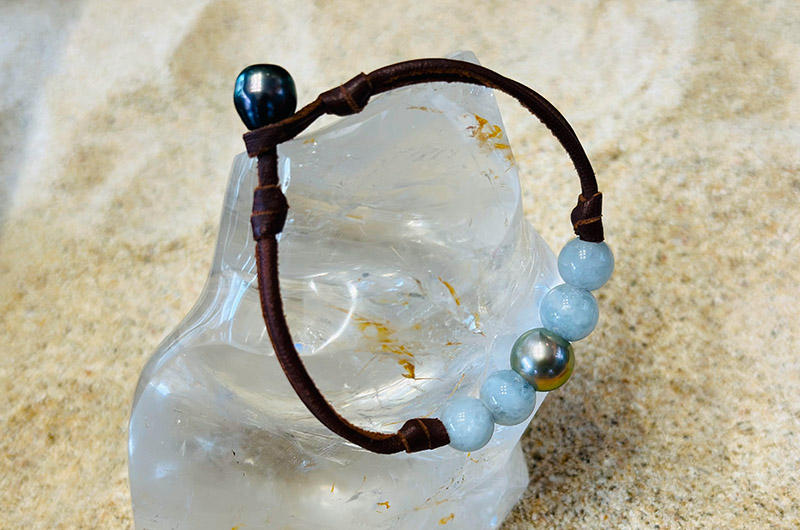 Aquamarine and Tahitian Pearls bracelet